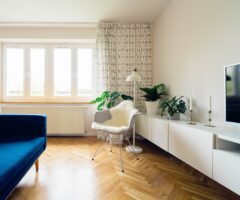 Geef je woonkamer een make-over met een trendy tv meubel